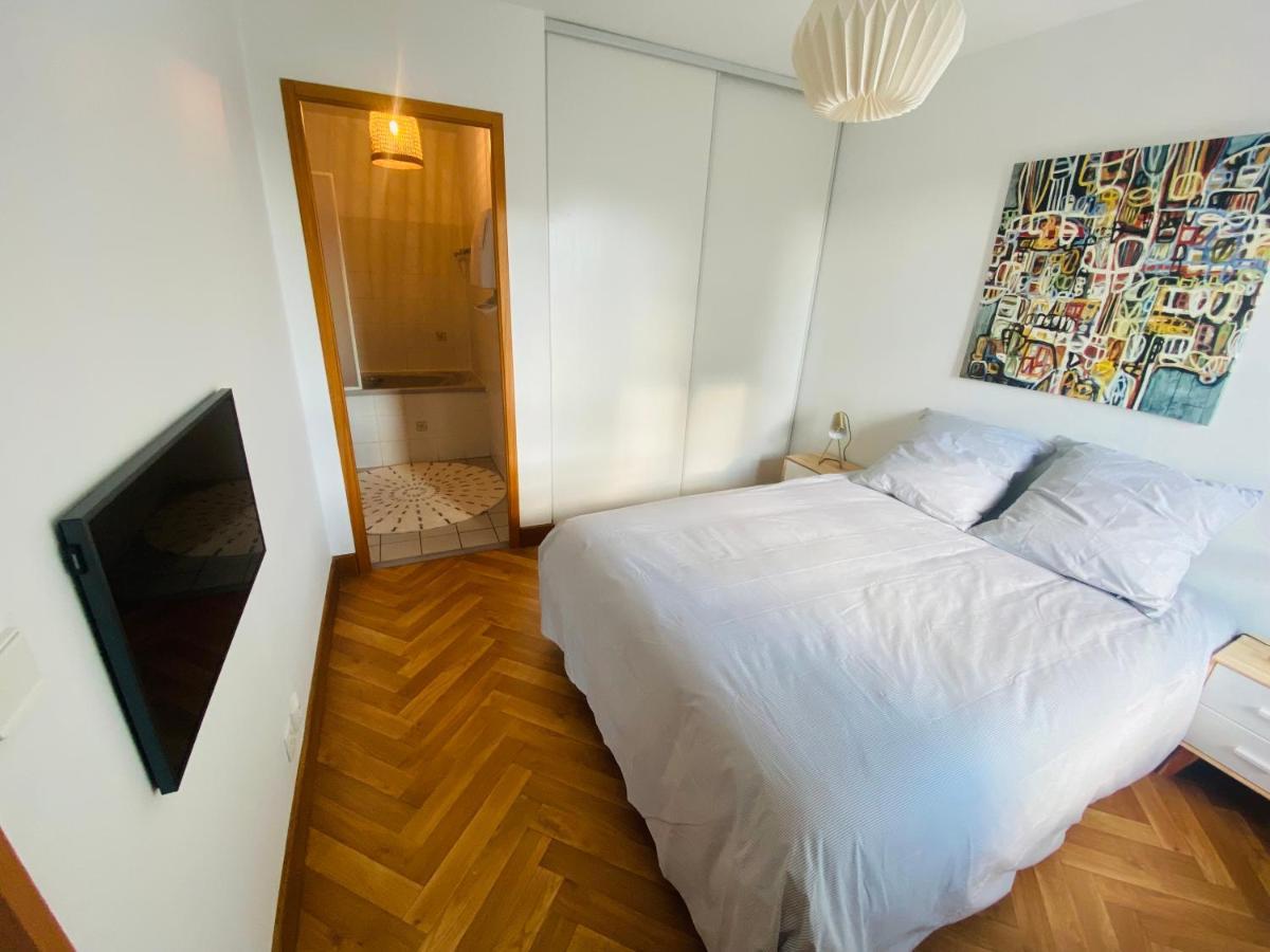 Appartement Saint Claude - Centre Port ラ・ロシェル エクステリア 写真